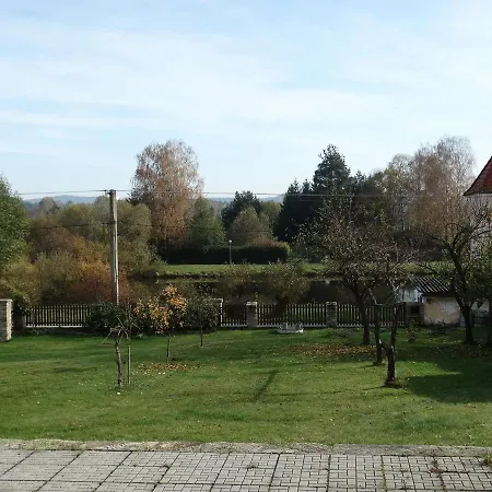 U Kostela, Sedlo 12os * Cimer