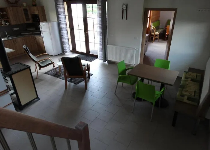 U Kostela, Sedlo 12os Tatil Evi *